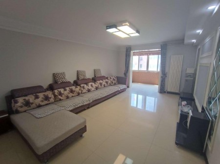 出售 高新一路 宏运佳苑 115.3平 精装三室 多层中间楼层